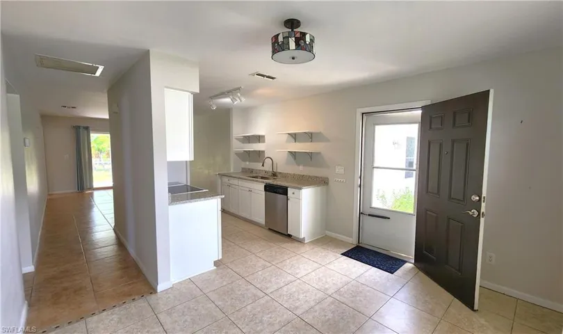 4615 SE 4th  PL, Cape Coral, FL 33904