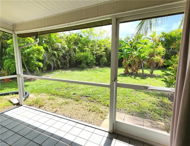 4615 SE 4th  PL, Cape Coral, FL 33904