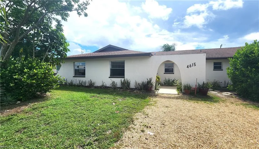 4615 SE 4th  PL, Cape Coral, FL 33904