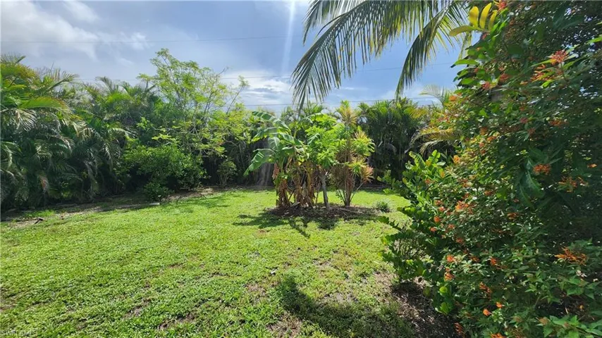 4615 SE 4th  PL, Cape Coral, FL 33904