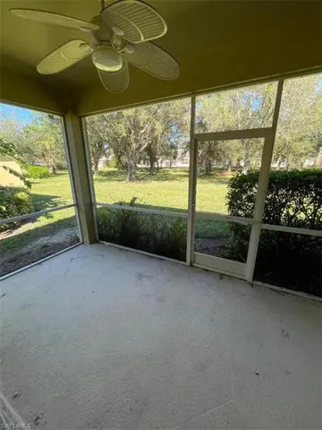 Lanai with ceiling fan