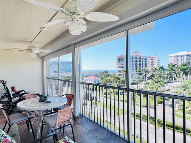 1200 Gulf Shore Blvd N 404, Naples, Florida 34102