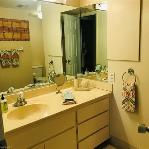 1200 Gulf Shore Blvd N 404, Naples, Florida 34102