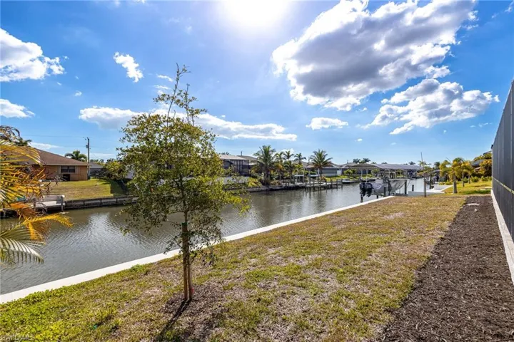 1406 Mohawk Pkwy, Cape Coral, Florida 33914