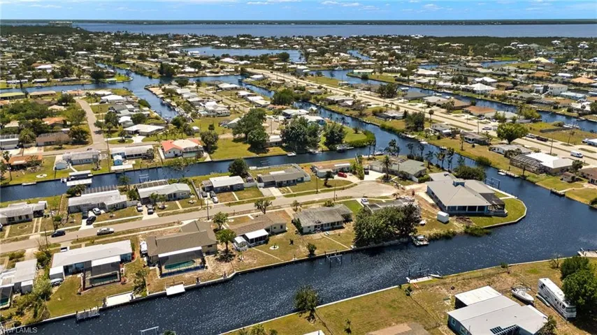 128  Rodgers NE AVE, Port Charlotte, FL 33952