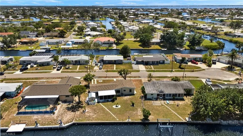 128  Rodgers NE AVE, Port Charlotte, FL 33952