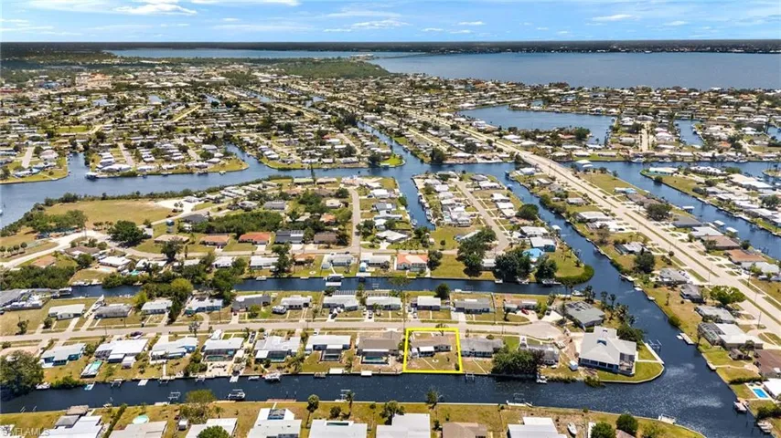 128  Rodgers NE AVE, Port Charlotte, FL 33952