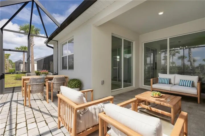 Oversized paver lanai screened patio