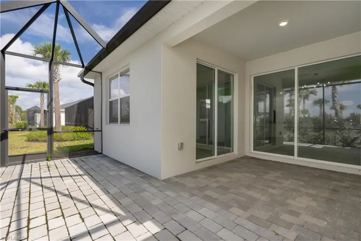 Oversized paver lanai screened patio