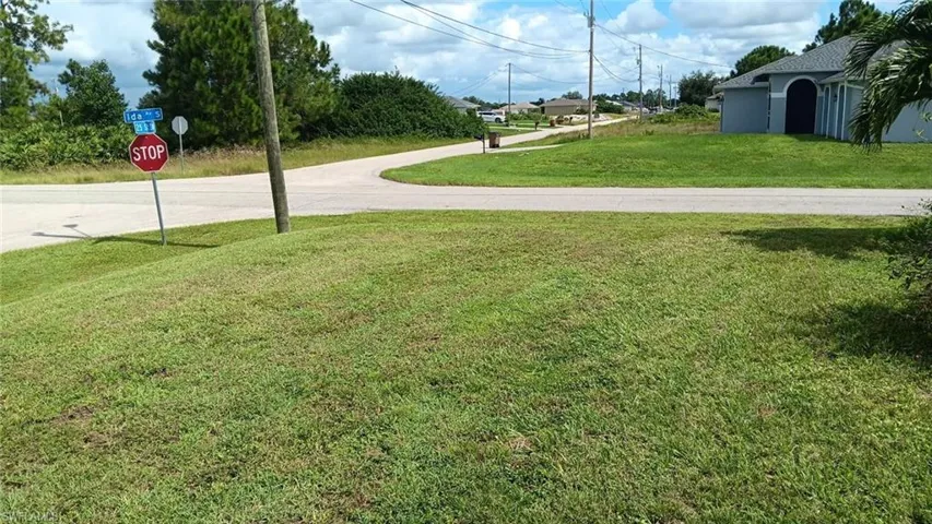 2901  25th SW ST, Lehigh Acres, FL 33976