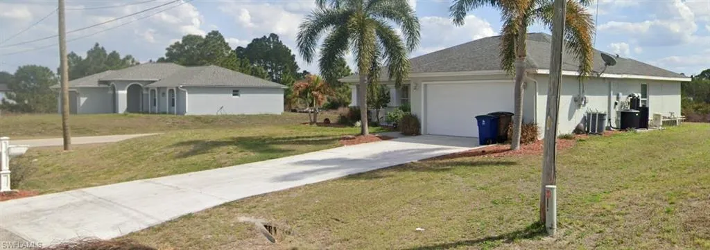 2901  25th SW ST, Lehigh Acres, FL 33976