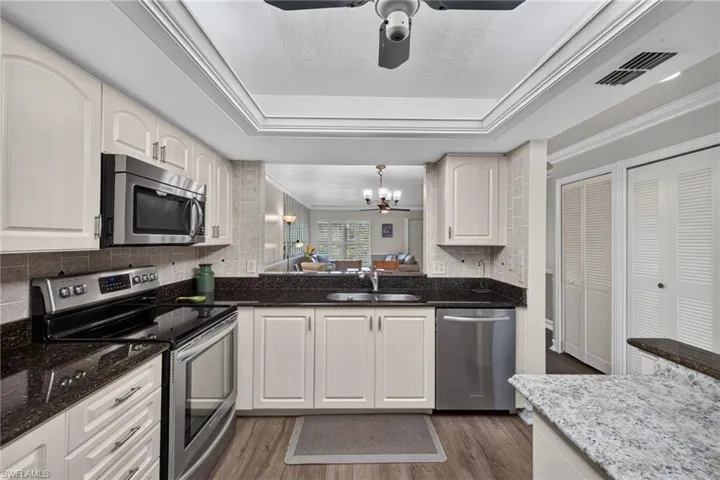 8382 Charter Club Cir 6, Fort Myers, Florida 33919