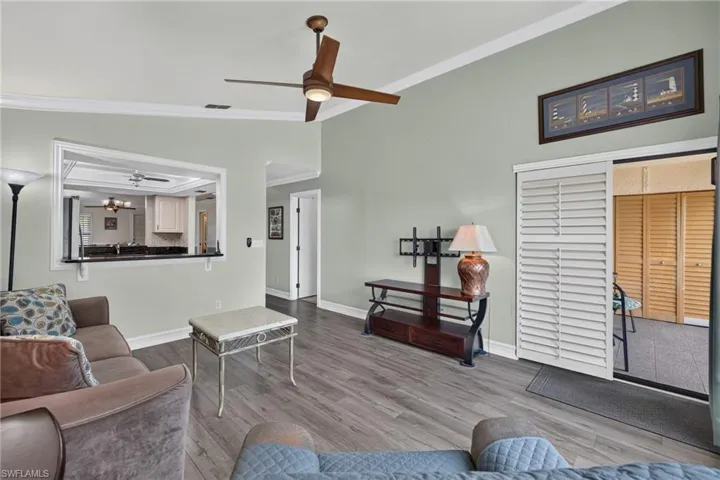 8382 Charter Club Cir 6, Fort Myers, Florida 33919