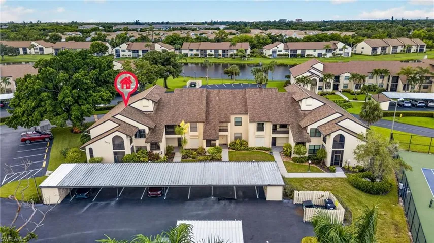 8382 Charter Club Cir 6, Fort Myers, Florida 33919