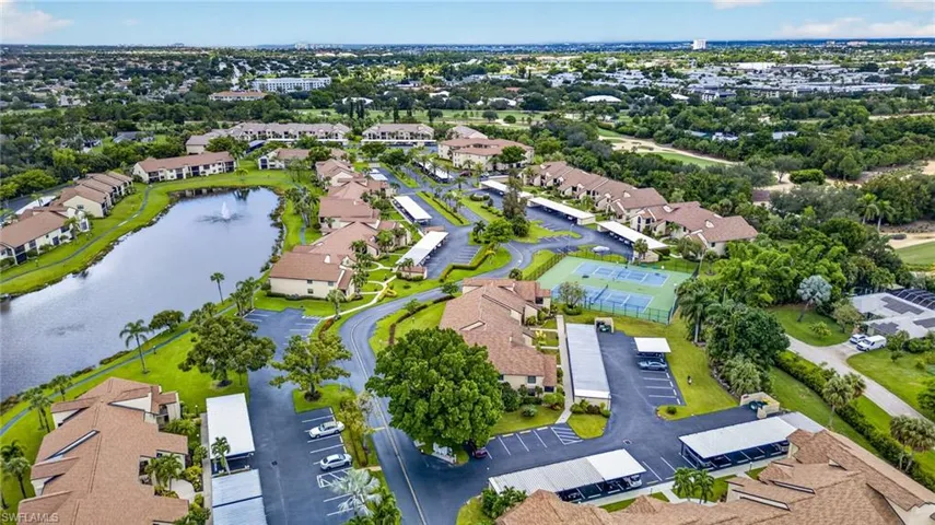 8382 Charter Club Cir 6, Fort Myers, Florida 33919