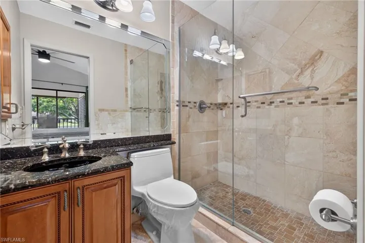 8382 Charter Club Cir 6, Fort Myers, Florida 33919