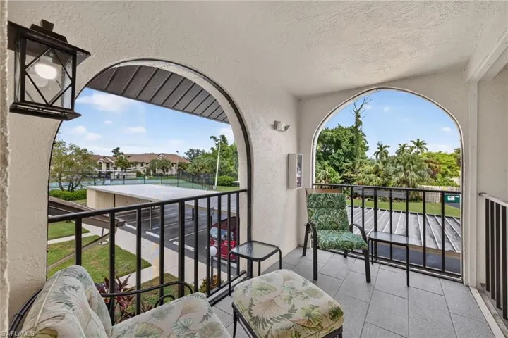 8382 Charter Club Cir 6, Fort Myers, Florida 33919