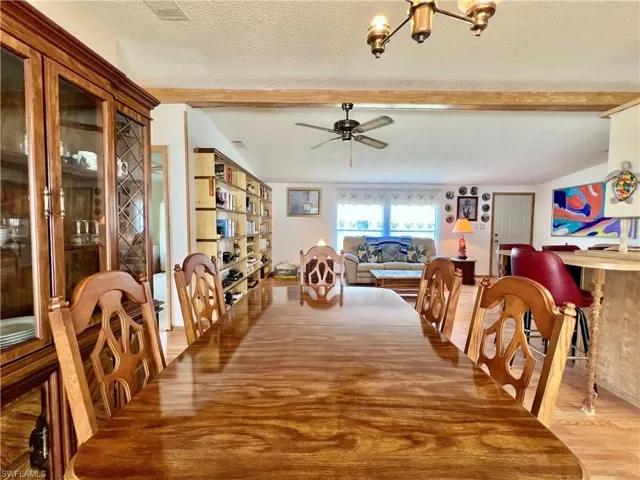 573  Cape Florida  LN, Naples, FL 34104