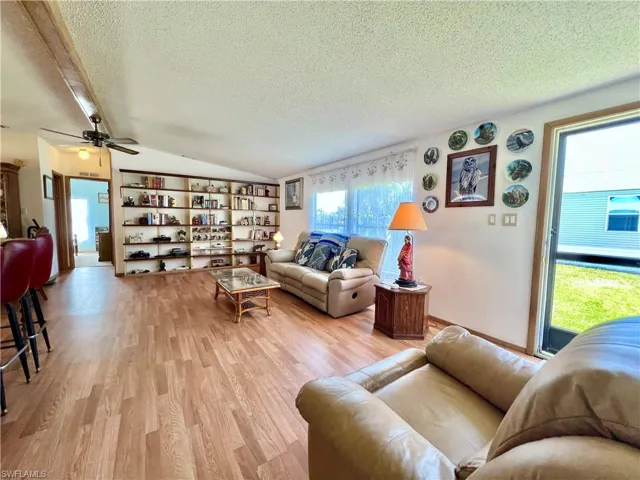 573  Cape Florida  LN, Naples, FL 34104