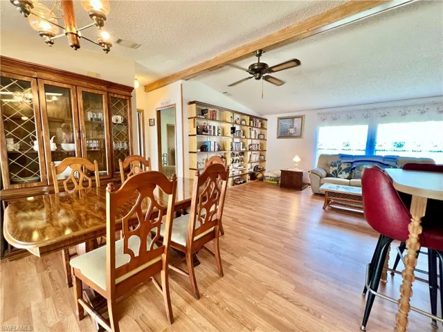 573  Cape Florida  LN, Naples, FL 34104