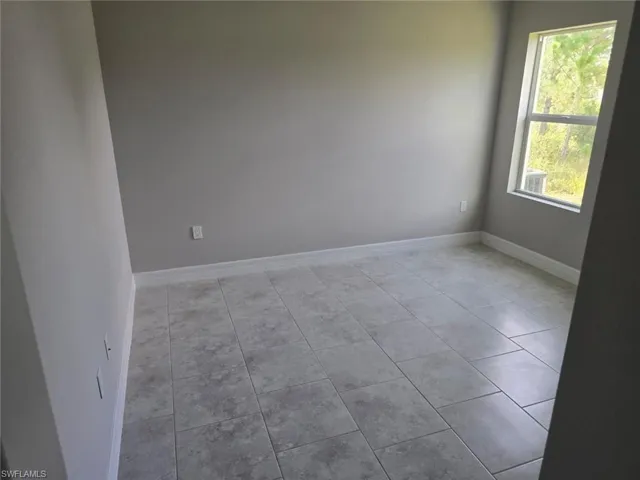 1924 Holyoke Ave, Lehigh Acres, Florida 33972