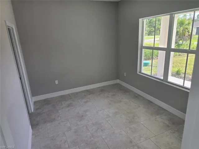 1924 Holyoke Ave, Lehigh Acres, Florida 33972