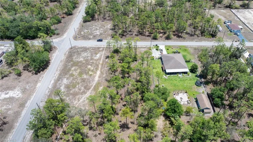 Aerial view of property and surrounding area