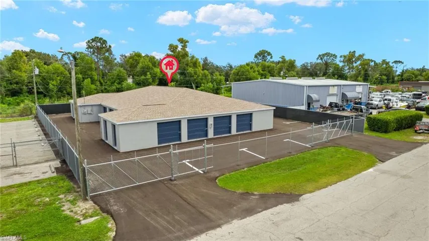17517  Rockefeller  CIR, Fort Myers, FL 33967