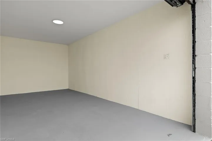 17517  Rockefeller  CIR, Fort Myers, FL 33967