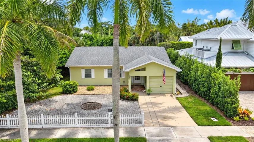 442 Central Ave S, Naples, Florida 34102