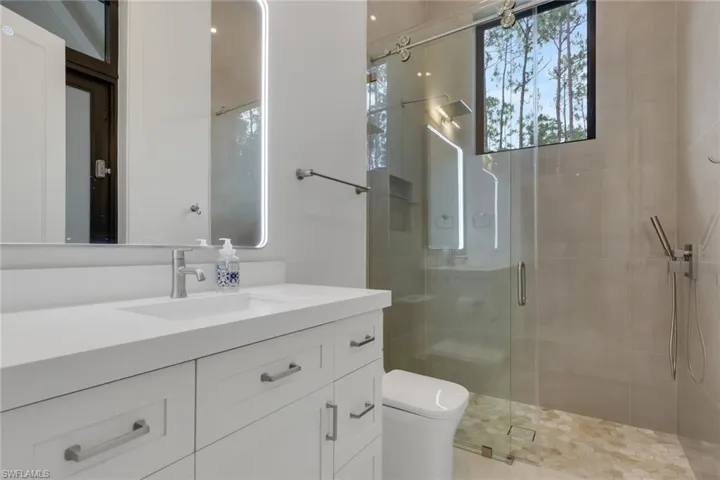 5025 Boxwood Way, Naples, Florida 34116