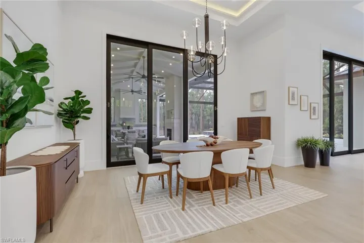 5025 Boxwood Way, Naples, Florida 34116