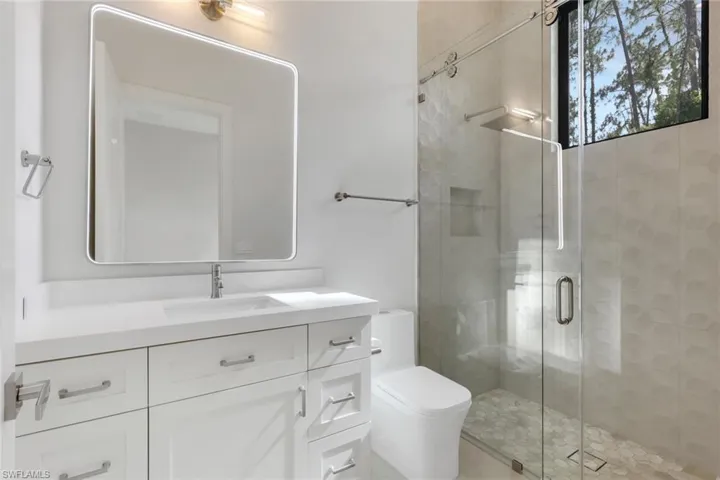 5025 Boxwood Way, Naples, Florida 34116