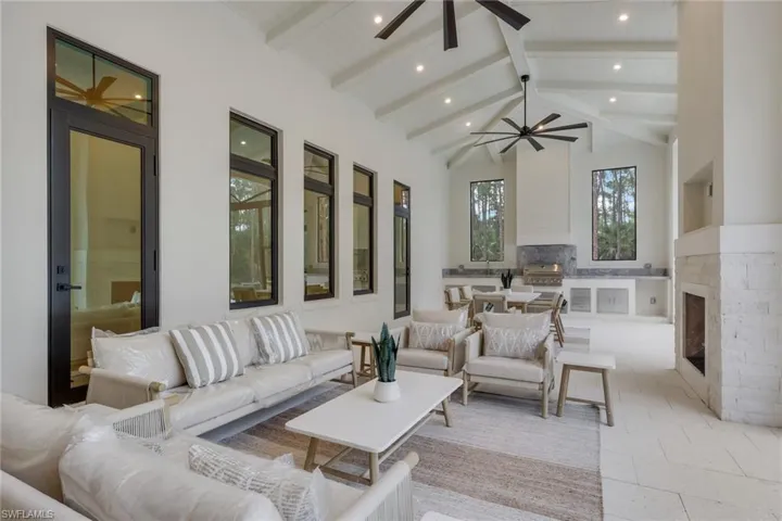 5025 Boxwood Way, Naples, Florida 34116