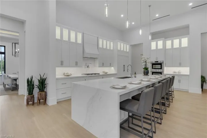 5025 Boxwood Way, Naples, Florida 34116