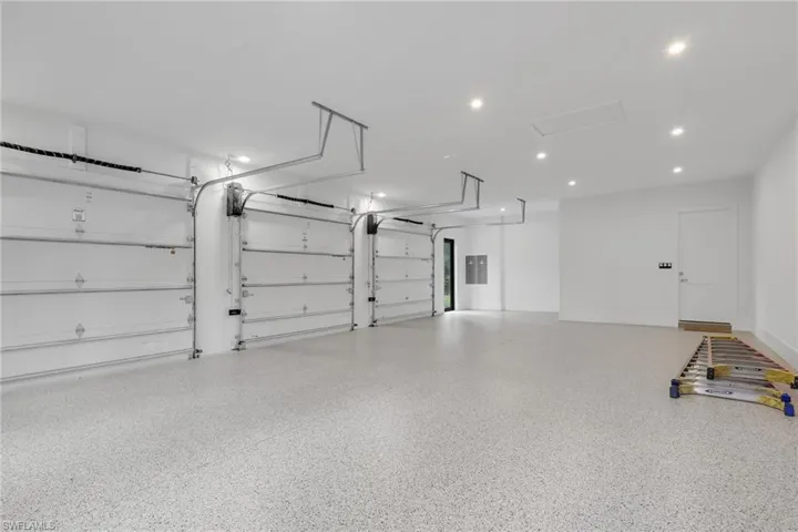 5025 Boxwood Way, Naples, Florida 34116