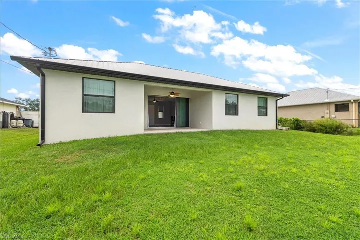 14141 Roof St, Fort Myers, Florida 33905