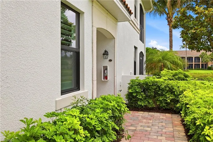 3163  Serena  LN, Naples, FL 34114