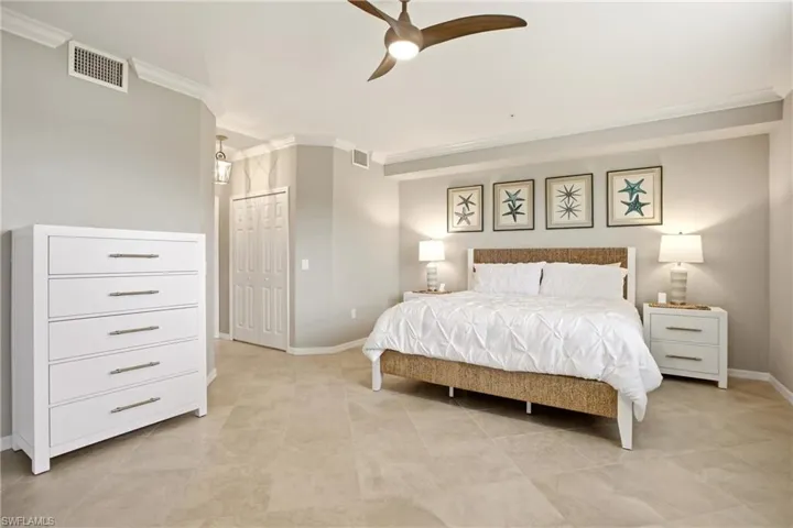 3163  Serena  LN, Naples, FL 34114