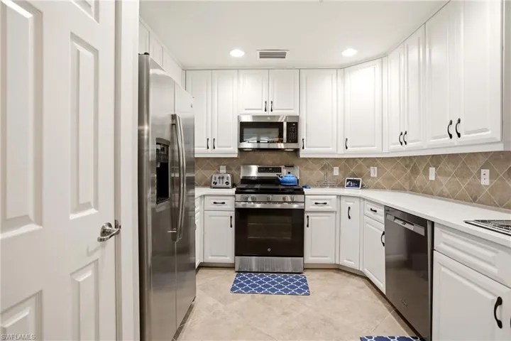 3163  Serena  LN, Naples, FL 34114