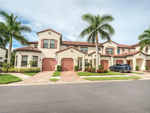 View of mediterranean / spanish-style house