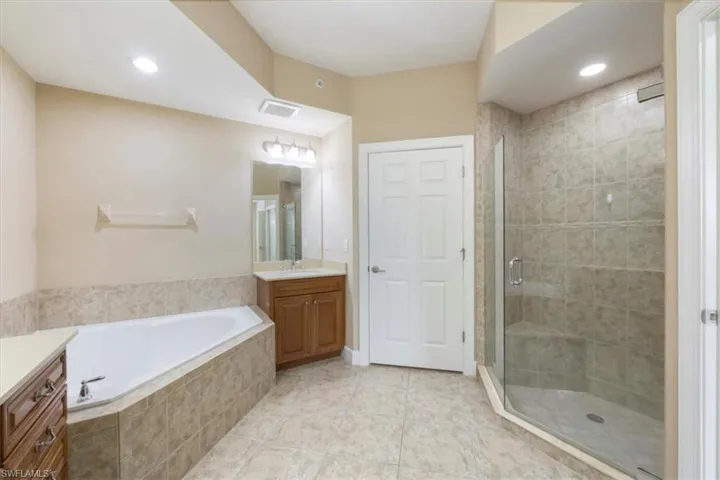 9537 Ironstone Ter 101, Naples, Florida 34120