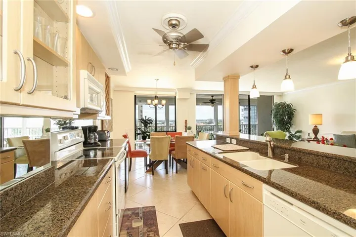 4401 Gulf Shore Blvd N E-908, Naples, Florida 34103