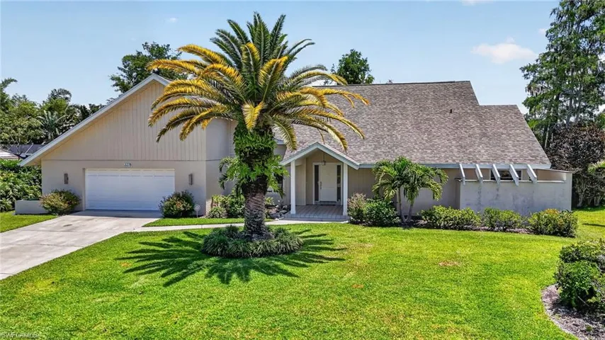 2278  ROYAL  LN, Naples, FL 34112
