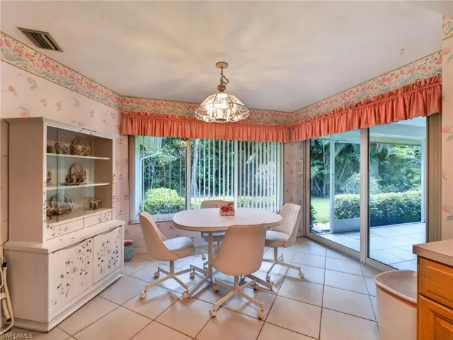 2278  ROYAL  LN, Naples, FL 34112