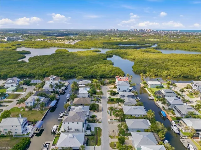 1286  Belaire  CT, Naples, FL 34110
