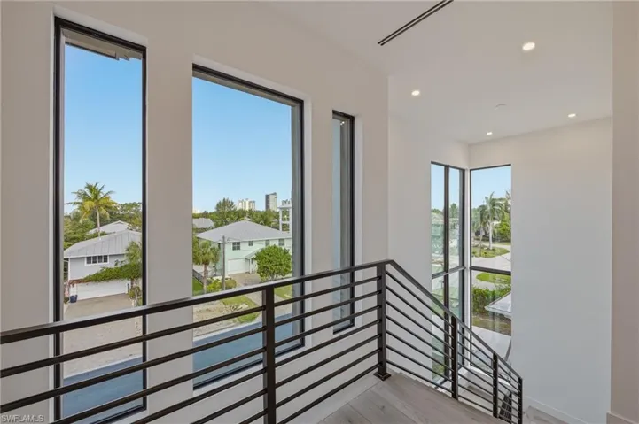 1286  Belaire  CT, Naples, FL 34110