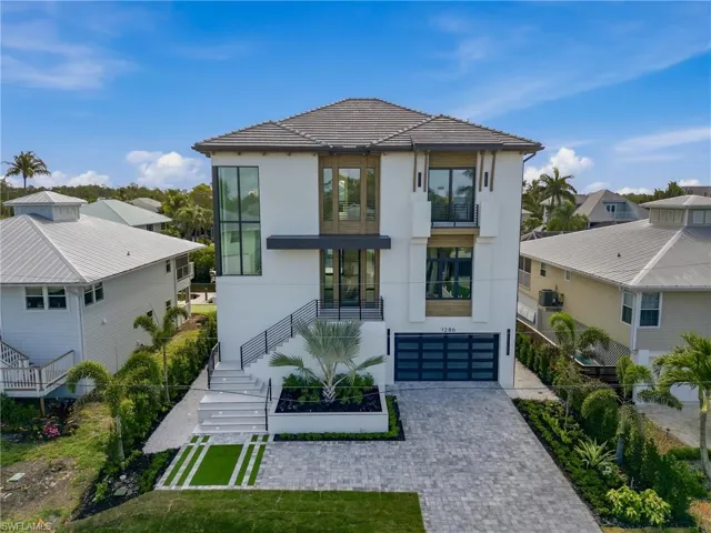 1286  Belaire  CT, Naples, FL 34110