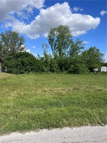 2723 NE 6th PL, CAPE CORAL FL 33909