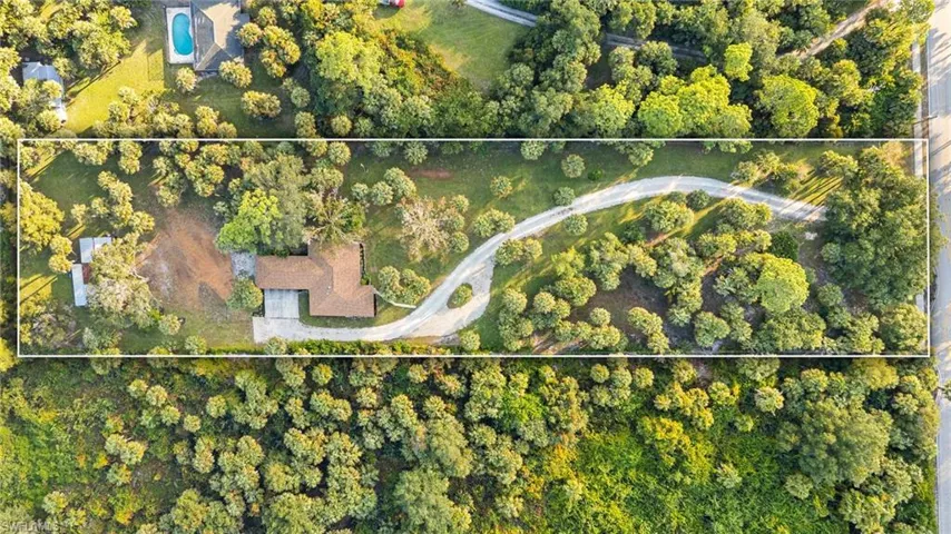 Aerial view of property and surrounding area